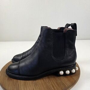 Louise Et Cie Boots Womens 9 Black Leather Chelsea Pearl Heel Ankle Booties